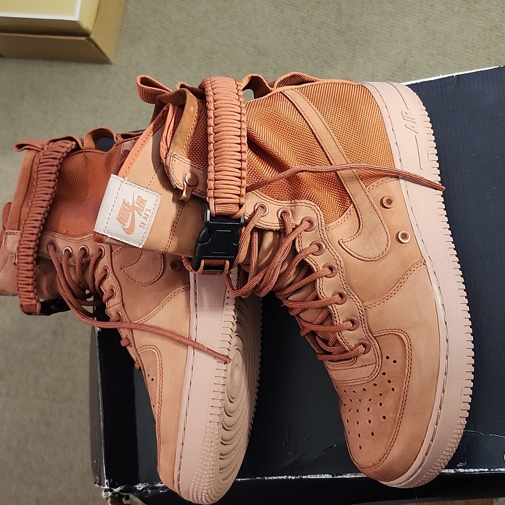 Nike Air Force 1 Boot/Dusty Peach/Womens Size 11/ Mens Size 9.5 - Picture 6 of 6